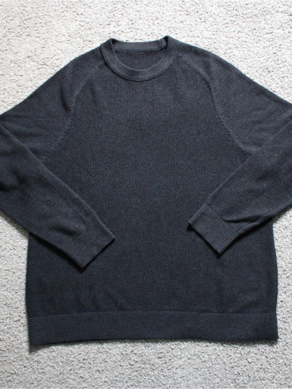 LULULEMON Men's Textured Knit Classic Crewneck Sweater